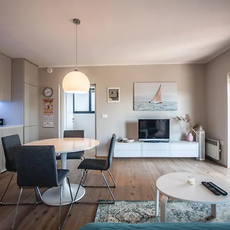 Sea View Debeli Rtic Апартаменты