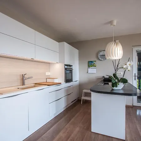 Sea View Debeli Rtic Апартаменты *