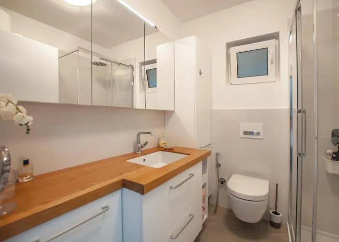 Sea View Debeli Rtic アパート